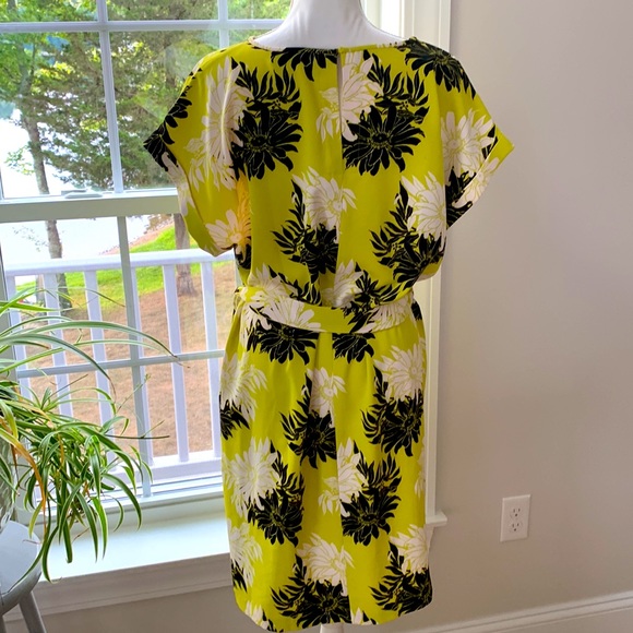 LOFT Dress - Picture 3 of 5